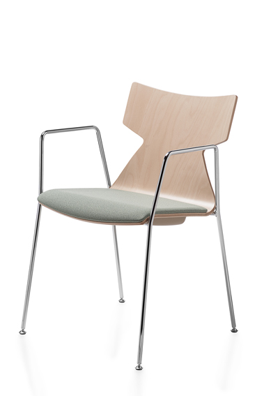 chaise bois avec accoudoirs et placet d'assise