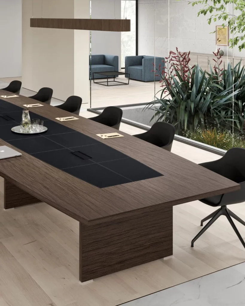 Grande table de réunion en bois Odéon